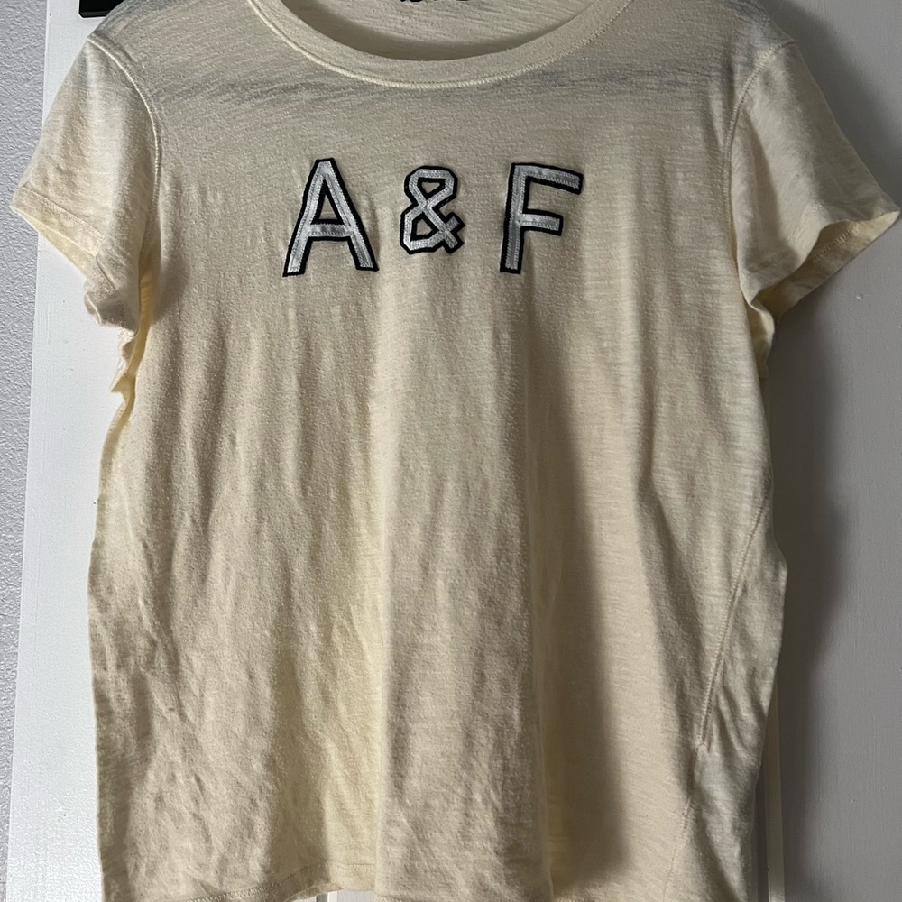 Abercrombie & Fitch Tee Large